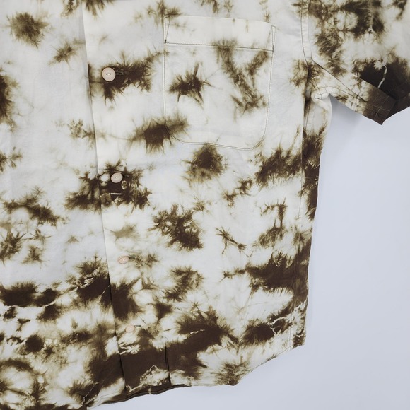 Outerknown BBQ Shirt Olive Branch Men's Button Up Short Sleeve Size Medium NWT - Picture 2 of 8